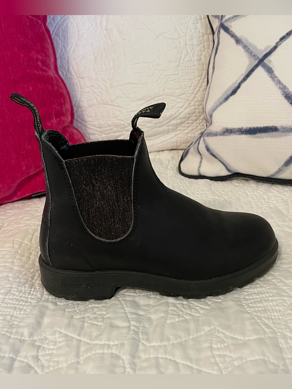 Blundstone Black Chelsea Boot for Women - Slip-On Winter Rain Style